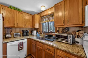 2038 Beaver Run Rd, Pocono Lake, PA 18347 - Photo 15
