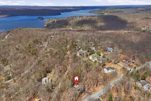 150 Tanglewood Dr, Greentown, PA 18426 - Photo 3