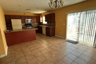 960 Cricket Ln, Long Pond, PA 18334 - Photo 7