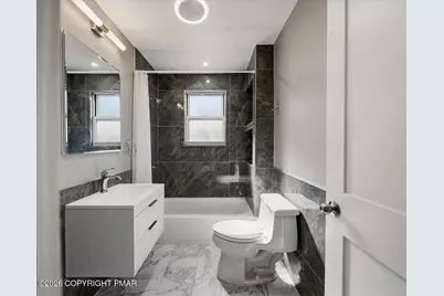  211 Geese Court, Bushkill, PA 18324 - Photo 15