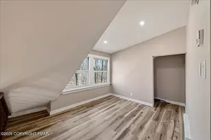 211 Geese Ct, Bushkill, PA 18324 - Photo 11