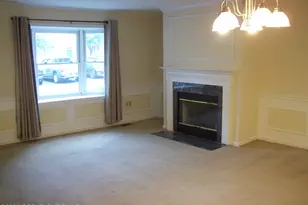 124 Eaglesmere Cir, East Stroudsburg, PA 18301 - Photo 7