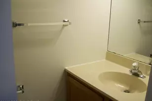 124 Eaglesmere Cir, East Stroudsburg, PA 18301 - Photo 11