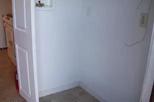 62 N 2nd St, Stroudsburg, PA 18360 - Photo 11