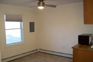 62 N 2nd St, Stroudsburg, PA 18360 - Photo 9