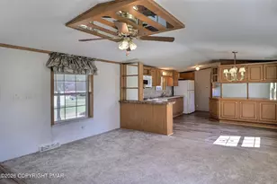 211 Jen St, East Stroudsburg, PA 18301 - Photo 9