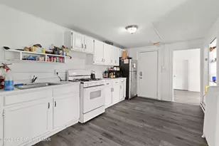 1113 Ferry St, Easton, PA 18042 - Photo 15