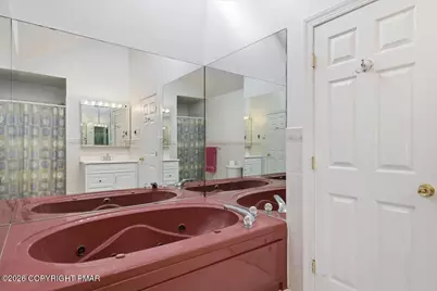  110 Bexhill Court, Bushkill, PA 18324 - Photo 41