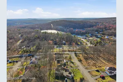  110 Bexhill Court, Bushkill, PA 18324 - Photo 15