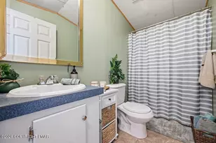 180 Bartion Ct, Bartonsville, PA 18321 - Photo 21