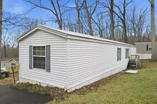 180 Bartion Ct, Bartonsville, PA 18321 - Photo 33