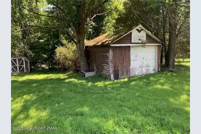  1810 Chipperfield Drive, Stroudsburg, PA 18360 - Photo 5