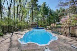 321 Evergreen Dr, Stroudsburg, PA 18360 - Photo 81