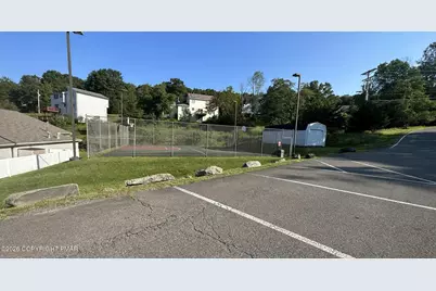  127 Dorchester Drive, Bushkill, PA 18324 - Photo 57