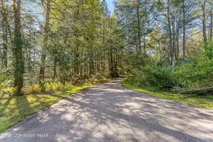 6760 Bear Creek Blvd, Bear Creek Township, PA 18702 - Photo 57