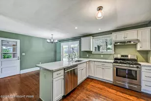 296 E Broad St, East Stroudsburg, PA 18301 - Photo 25