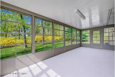  296 E Broad Street, East Stroudsburg, PA 18301 - Photo 19