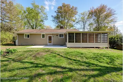  296 E Broad Street, East Stroudsburg, PA 18301 - Photo 5