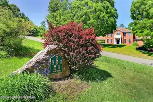 110 Mountainview Pl, East Stroudsburg, PA 18302 - Photo 5