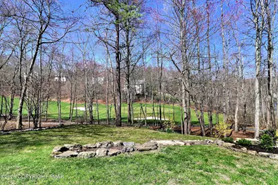  110 Mountain View Place, East Stroudsburg, PA 18302 - Photo 11