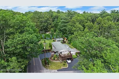  262 Marilou Lane, Bartonsville, PA 18321 - Photo 9