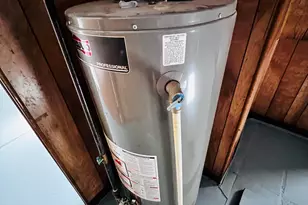 11 Laurel St, Edwardsville, PA 18704 - Photo 45