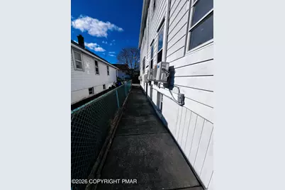  11 Laurel Street, Edwardsville, PA 18704 - Photo 5