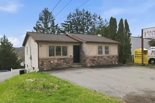 1818 E Susquehanna St, Allentown, PA 18103 - Photo 1