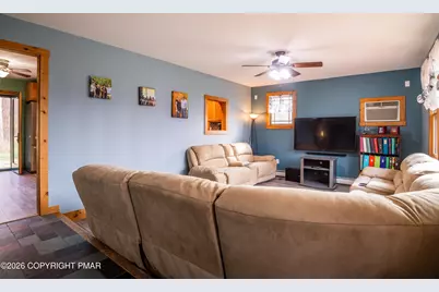  4043 Manor Drive, Effort, PA 18330 - Photo 5