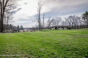 4043 Manor Dr, Stroudsburg, PA 18360 - Photo 39