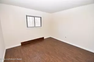 347 Country Pl Dr, Tobyhanna, PA 18466 - Photo 13