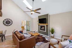 8948 Deerfield Rd, Tobyhanna, PA 18466 - Photo 13