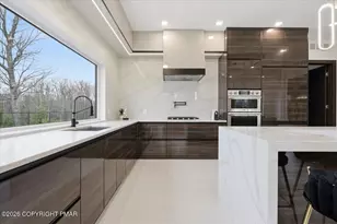 130 Laurelbrook Dr, Bear Creek Township, PA 18702 - Photo 15