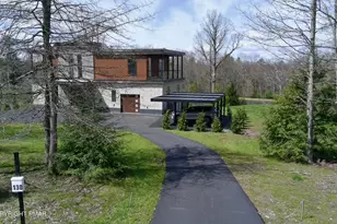 130 Laurelbrook Dr, Bear Creek Township, PA 18702 - Photo 107