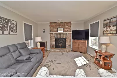  624 Marion Lane, Brodheadsville, PA 18322 - Photo 3