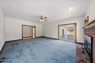 2506 Red Fox Ln, Stroudsburg, PA 18360 - Photo 7