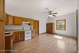 2506 Red Fox Ln, Stroudsburg, PA 18360 - Photo 21