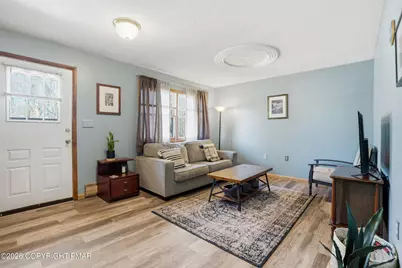  304 Drinker Turnpike, Covington Township, PA 18424 - Photo 7