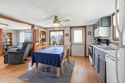  304 Drinker Turnpike, Covington Township, PA 18424 - Photo 37