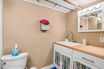  930 4th Street, Whitehall, PA 18052 - Photo 23