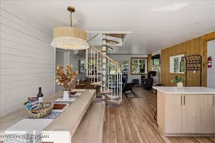 5306 Hummingbird Dr, Pocono Summit, PA 18346 - Photo 9