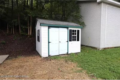  1215 Blue Mountain Circle, Saylorsburg, PA 18353 - Photo 41
