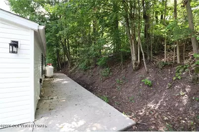  1215 Blue Mountain Circle, Saylorsburg, PA 18353 - Photo 37