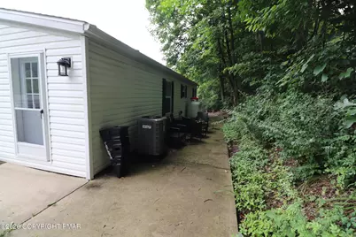  1215 Blue Mountain Circle, Saylorsburg, PA 18353 - Photo 35
