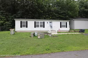 1215 Blue Mountain Cir, Saylorsburg, PA 18353 - Photo 33