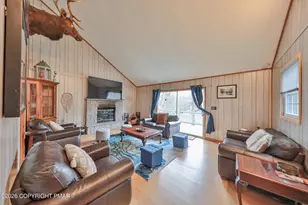 321 Clubhouse Dr, East Stroudsburg, PA 18302 - Photo 21