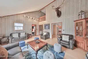 321 Clubhouse Dr, East Stroudsburg, PA 18302 - Photo 25