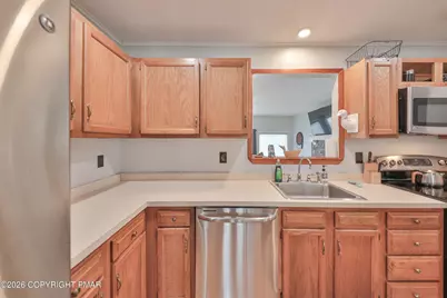  321 Clubhouse Drive, East Stroudsburg, PA 18302 - Photo 7