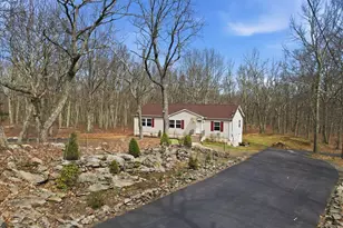 3124 Bluebird Dr, Bushkill, PA 18324 - Photo 41