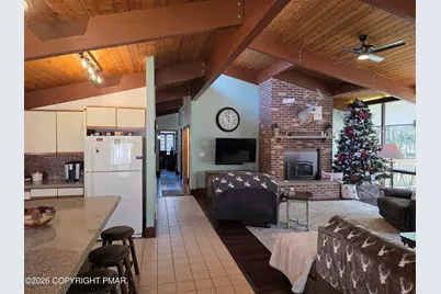  290 King Arthur Road, Pocono Lake, PA 18347 - Photo 15